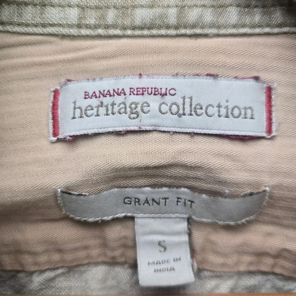 Banana Republic Heritage Collection Button Up Shirt Small Tan Military Grant Fit